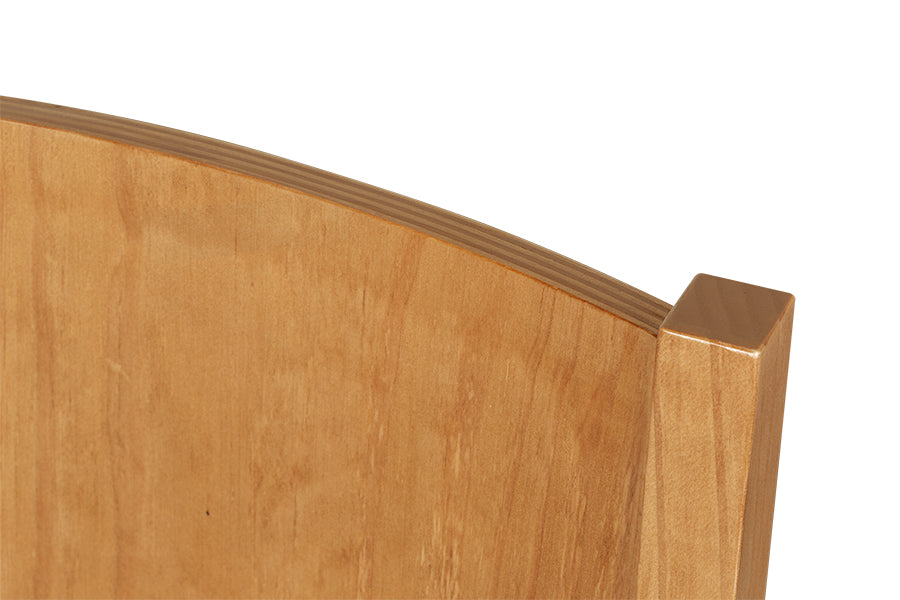 cadeiras para cozinha euro kit com 2 nozes e tecido bege claro detalhe encosto