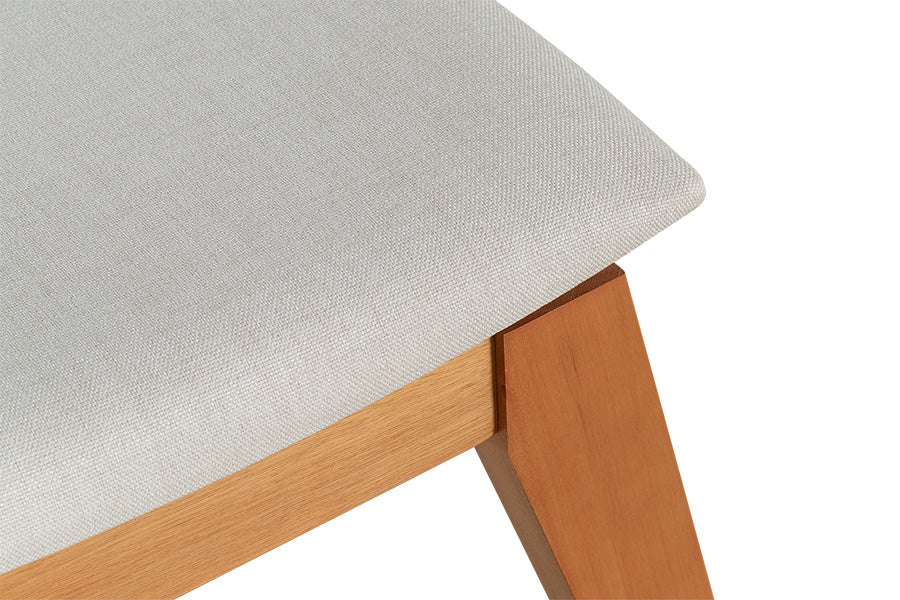 Banco de Madeira 2 lugares Aconchego 110x42 cm Mel e Tecido Creme detalhe madeira