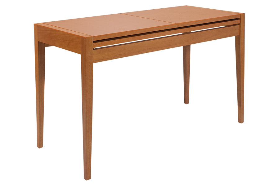 foto da mesa de jantar extensivel pina na cor nozes em fundo branco vista na diagonal fechada