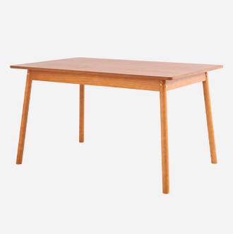 mesa de jantar baviera nozes em fundo infinito vista em perspectiva