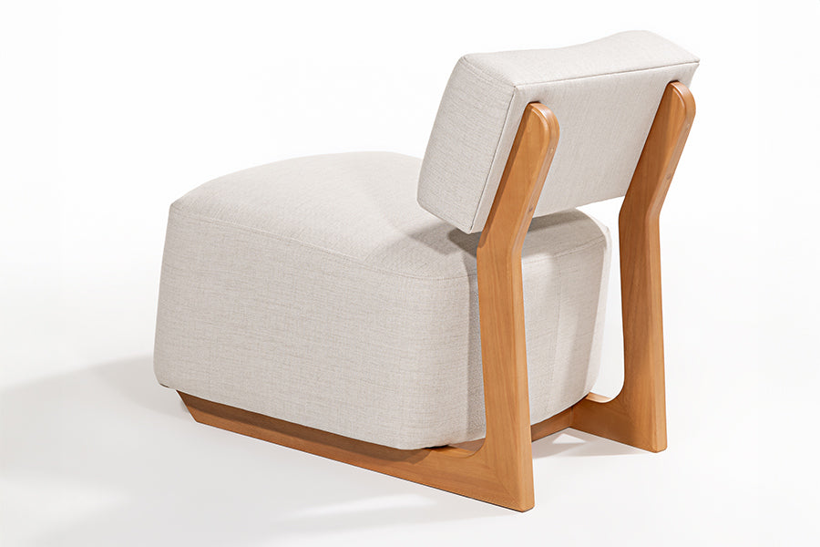 Poltrona para Sala Doma Mel e Tecido Creme detalhe atrás