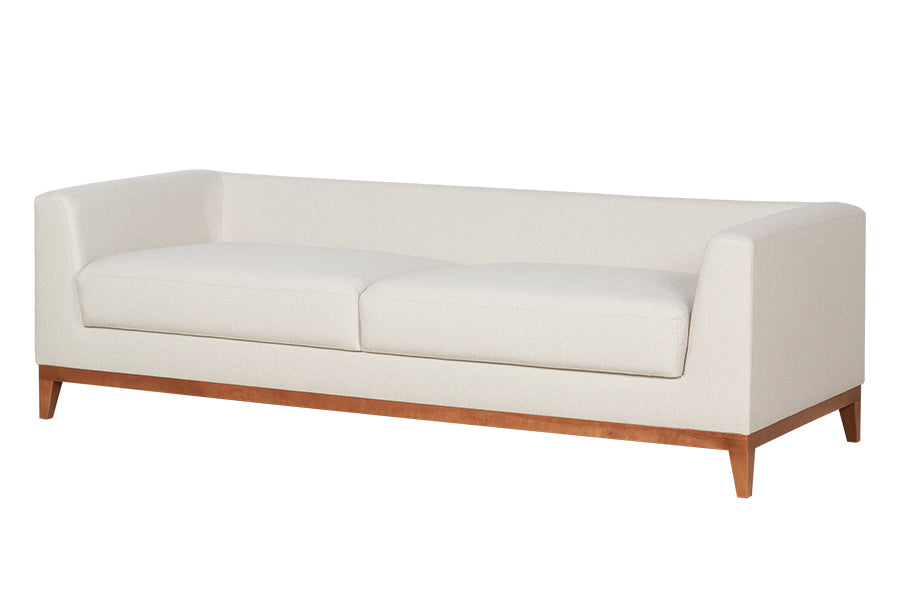 Sofá 3 Lugares Chanfrê 2,10 - Bege visto em diagonal sem almofadas