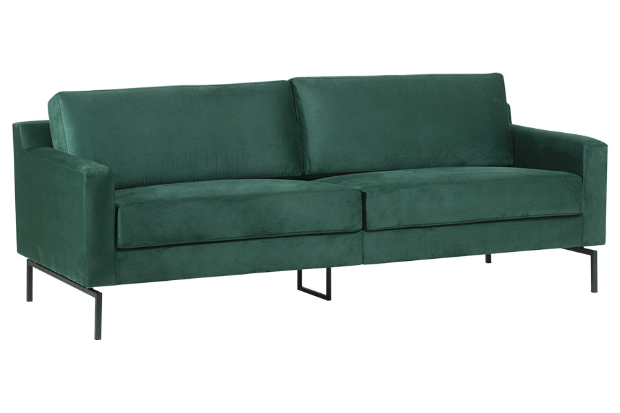 sofa 3 lugares berlin verde visto na diagonal em fundo branco