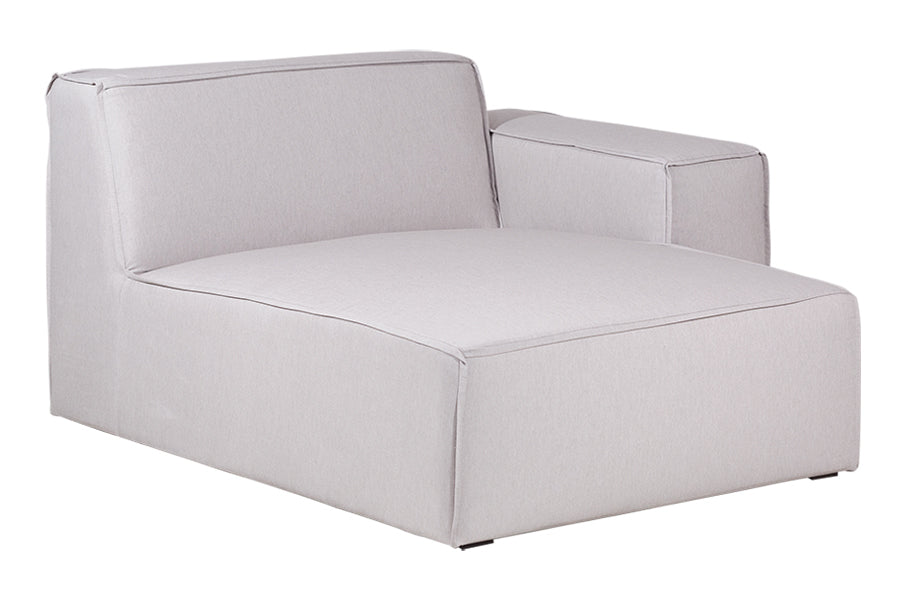 foto do sofá módulo esquerdo com chaise maraú na cor bege vista na diagonal em fundo branco