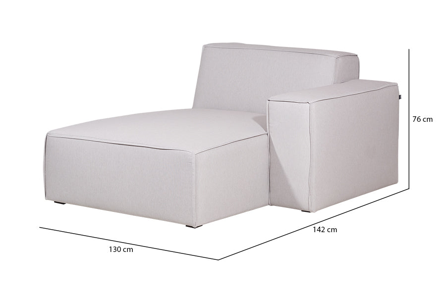 foto do sofá módulo esquerdo com chaise maraú na cor bege vista na diagonal em fundo branco com medidas