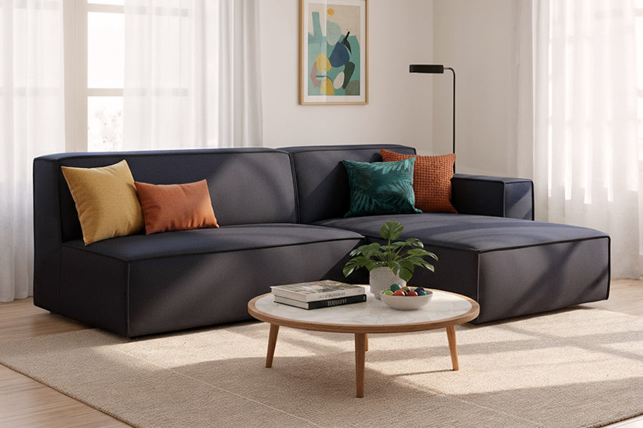 Modulo Central 2 Lugares e Modulo Esquerdo Chaise Marau ambientados na sala de estar