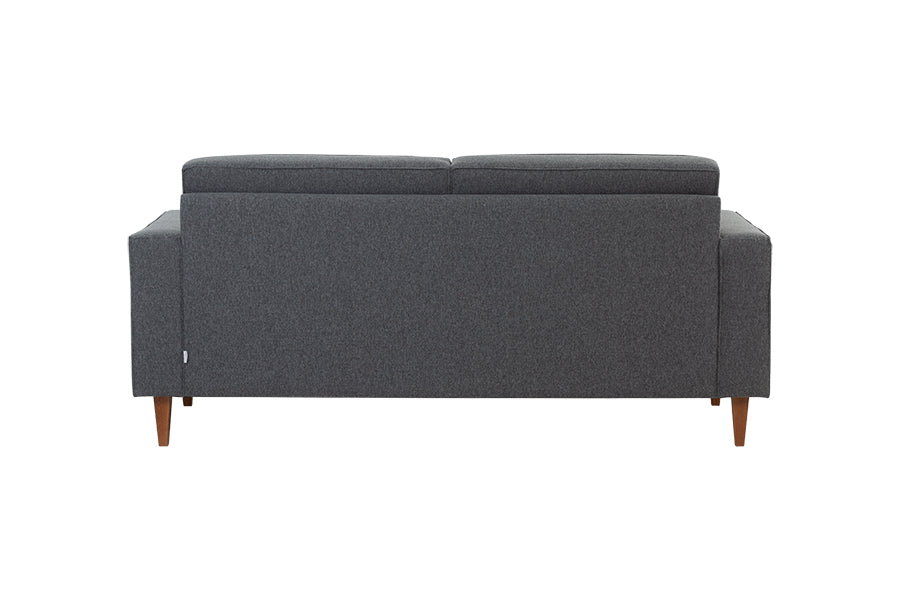 foto do sofa moderno 2 lugares nairóbi na cor cinza escuro em fundo branco visto de trás