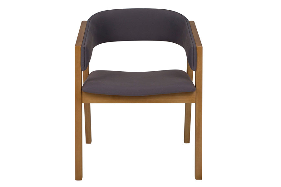 cadeira com bracos marconi cinza vista de frente