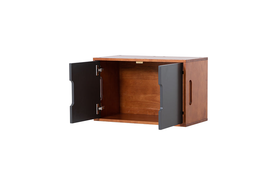 caixa organizadora com portas módulo 60x37 box grafite em fundo infinito com as portas abertas