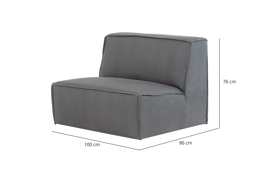 foto do sofá para sala pequena 1 lugar módulo central maraú na cor cinza claro em fundo branco visto na diagonal com medidas escritas na imagem