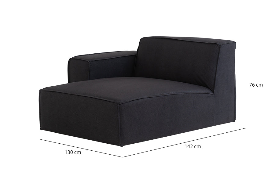 foto do sofa para sala pequena módulo direito com chaise maraú na cor grafite em fundo branco visto na diagonal com medidas escritas na imagem