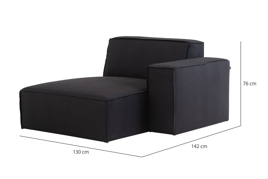 foto do sofa para sala pequena módulo esquerdo com chaise maraú na cor grafite em fundo branco visto na diagonal com medidas escritas na imagem