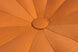 puff retro pitanga laranja focando no meio do assento