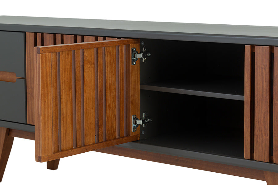 rack tv panteon grafite 210 cm com porta aberta mostrando parte interna