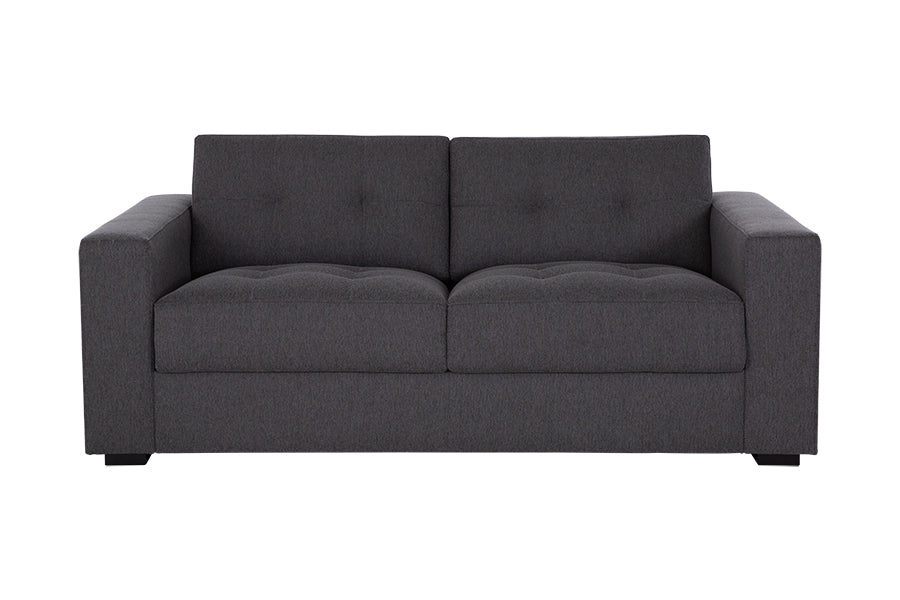 sofa 2 lugares oslo cinza em fundo infinito visto de frente